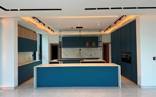 I. Introduction: The Evolving Heart of the Dubai Home